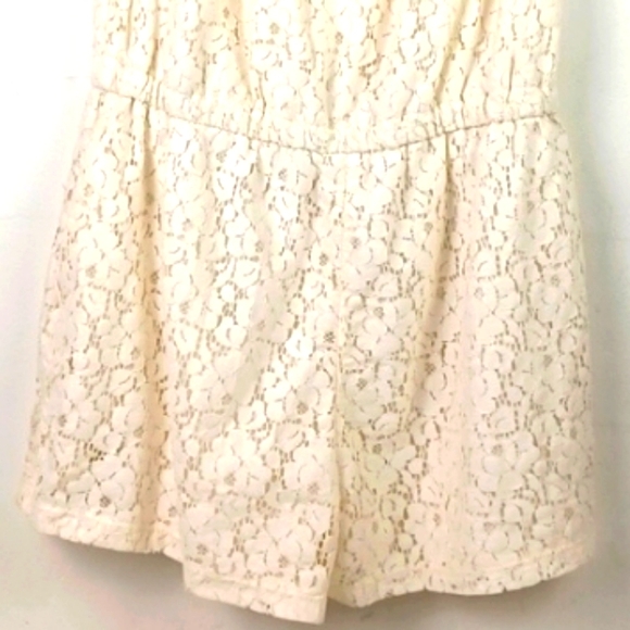 BONGO LACE RUFFLED ON or OFF THE SHOULDER GORGEOUS LINED ROMPER SZ M - Picture 5 of 12
